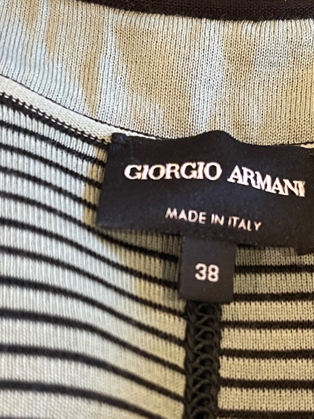 Georgio Armani Black Fitted Blazer Jacket Italy Size 38 (XS) Like New! - Picture 10 of 12